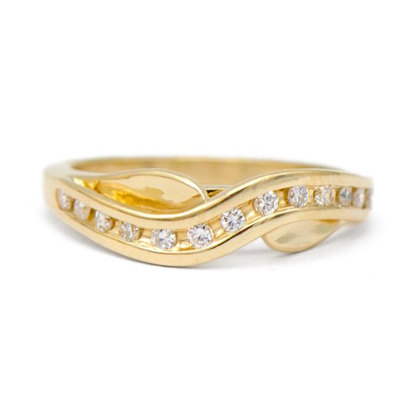14k Yellow Gold Curved Diamond Ring